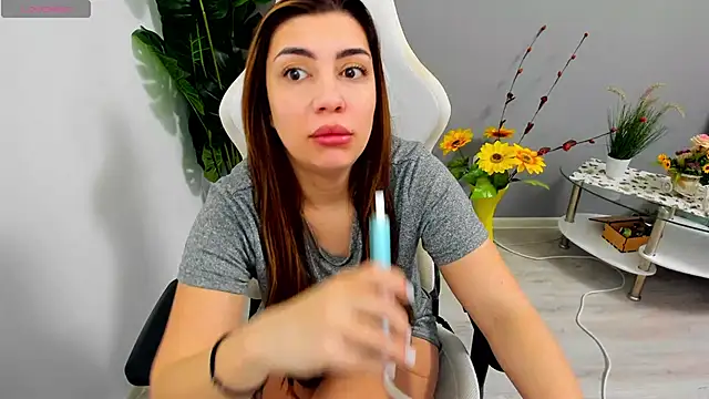 EveEvian online show from February 24, 11:52 am