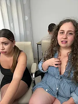 EveEvian online show from August 2, 4:38 pm