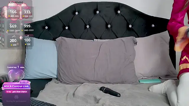 nonawhitemm online show from March 12, 11:54 pm