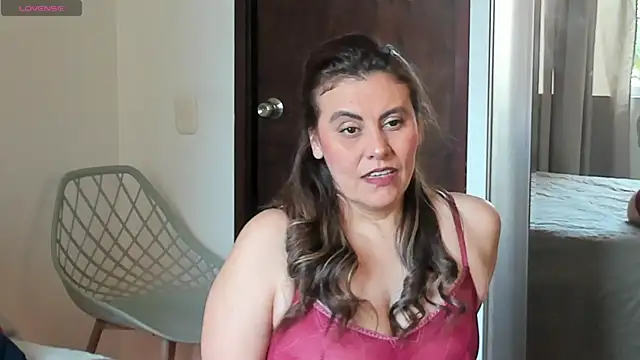 Snapshot of V_monse chatting on July 17, 2:24 pm V monse online show from July 17, 2:24 pm