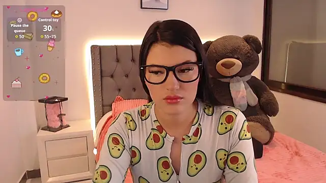 Snapshot of Nicols66 chatting on May 25, 10:27 pm Nicols66 online show from May 25, 10:27 pm