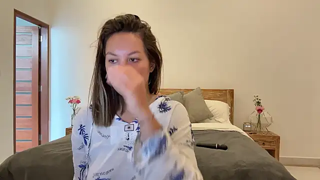 Snapshot of Nelly_Fischer chatting on September 27, 1:32 am Nelly Fischer online show from September 27, 1:32 am