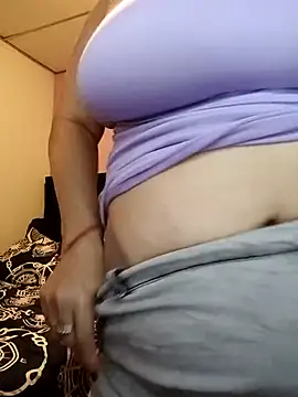 EllisW8 online show from April 30, 10:43 am