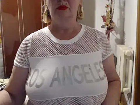 Secretfox online show from September 25, 3:43 am