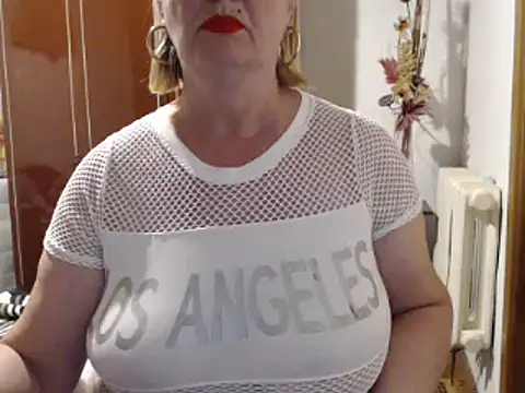 Secretfox online show from September 26, 3:10 am