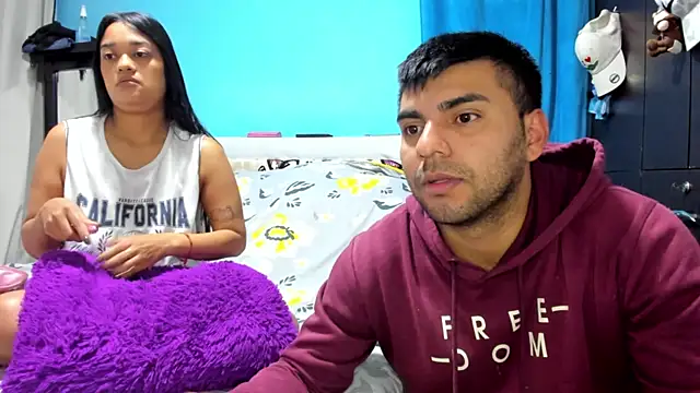 Snapshot of 2ScarletandRyan8 chatting on August 7, 9:00 am 2ScarletandRyan8 online show from August 7, 9:00 am