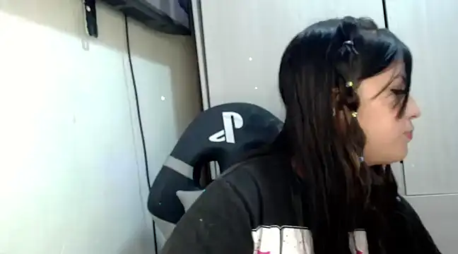 Snapshot of katery_wok11 chatting on February 22, 1:11 am katery wok11 online show from February 22, 1:11 am