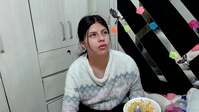 Snapshot of katery_wok11 chatting on January 13, 8:03 pm katery wok11 online show from January 13, 8:03 pm