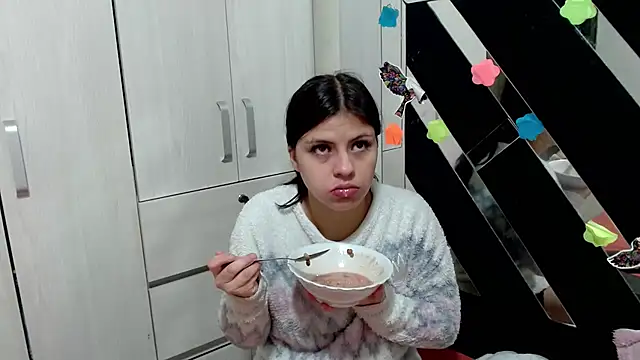 Snapshot of katery_wok11 chatting on February 3, 8:14 pm katery wok11 online show from February 3, 8:14 pm