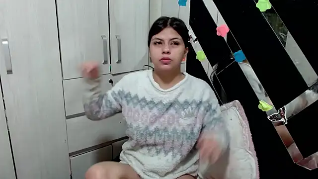 Snapshot of katery_wok11 chatting on February 13, 8:27 pm katery wok11 online show from February 13, 8:27 pm