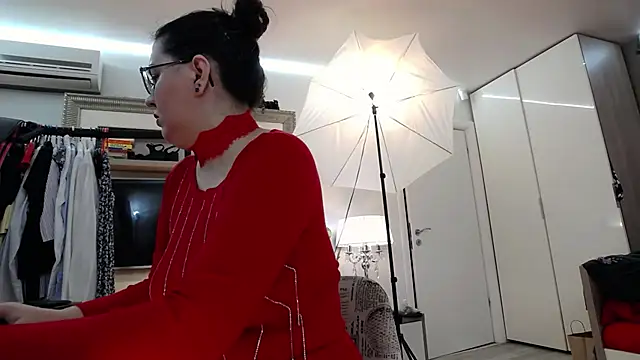 Snapshot of ILoveToFeelU chatting on March 14, 8:17 pm ILoveToFeelU online show from March 14, 8:17 pm