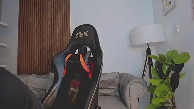 Snapshot of liam_collins21 chatting on October 1, 11:49 am liam collins21 online show from October 1, 11:49 am