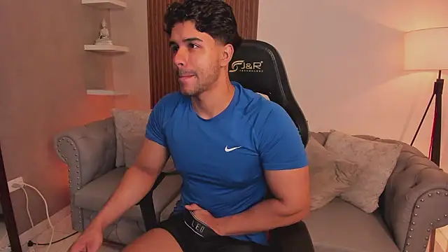 liam collins21 online show from February 14, 11:51 am