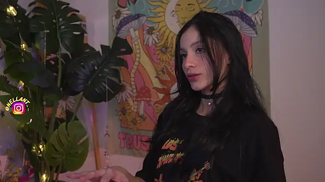 Snapshot of antonella_maitt1 chatting on March 2, 6:05 am antonella maitt1 online show from March 2, 6:05 am