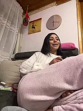 Snapshot of ananya_sex1 chatting on December 6, 9:10 am ananya sex1 online show from December 6, 9:10 am