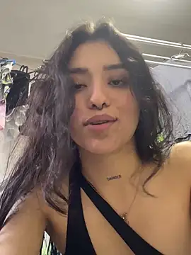 Snapshot of ananya_sex1 chatting on March 2, 11:18 am ananya sex1 online show from March 2, 11:18 am