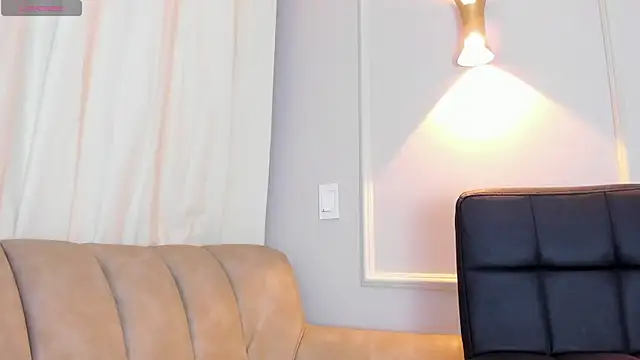 Snapshot of Lia_walton chatting on January 11, 12:07 pm Lia walton online show from January 11, 12:07 pm