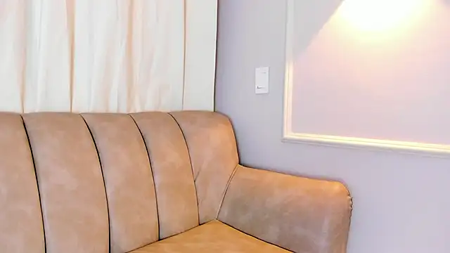 Snapshot of Lia_walton chatting on February 11, 11:54 am Lia walton online show from February 11, 11:54 am