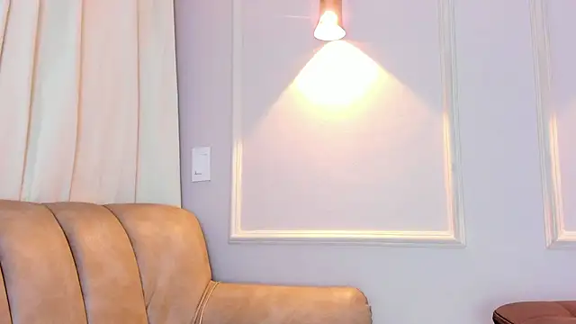 Snapshot of Lia_walton chatting on December 20, 12:56 pm Lia walton online show from December 20, 12:56 pm