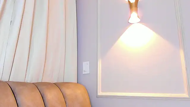 Lia walton online show from January 15, 12:10 pm