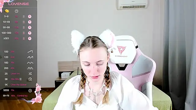 Cowell Adelina online show from September 15, 9:42 am