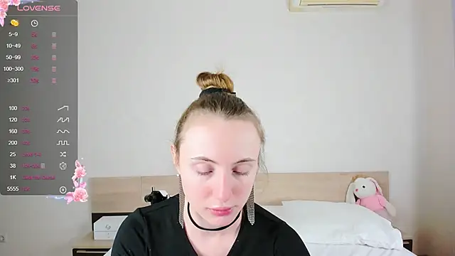 Cowell Adelina online show from October 7, 9:39 am