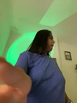 Snapshot of Alessiasex_ chatting on February 7, 2:04 pm Alessiasex online show from February 7, 2:04 pm