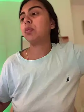 Snapshot of Alessiasex_ chatting on February 27, 4:10 pm Alessiasex online show from February 27, 4:10 pm