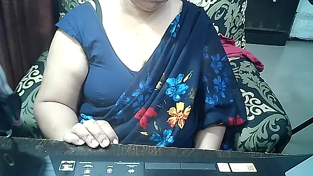 Snapshot of Punambhabisexy chatting on November 20, 5:18 am Punambhabisexy online show from November 20, 5:18 am