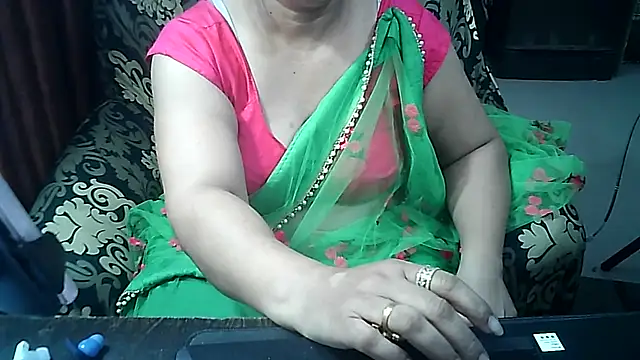 Snapshot of Punambhabisexy chatting on July 22, 10:40 am Punambhabisexy online show from July 22, 10:40 am