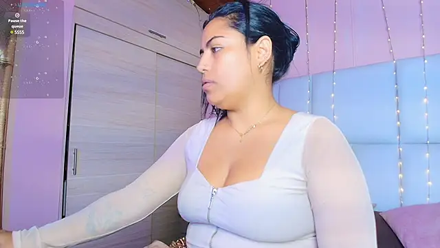 kiana cream online show from March 5, 11:38 am