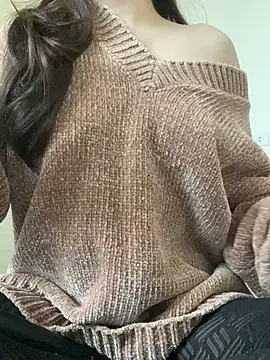 Ruby bear online show from November 19, 4:45 am