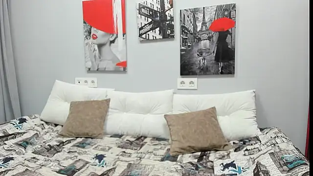 Tiny JuJu online show from February 4, 1:11 am