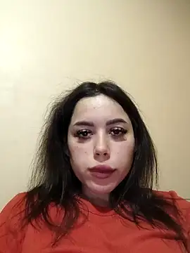 Snapshot of LovelyJulliette chatting on February 18, 9:31 pm LovelyJulliette online show from February 18, 9:31 pm