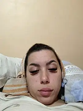 Snapshot of LovelyJulliette chatting on February 26, 9:16 pm LovelyJulliette online show from February 26, 9:16 pm