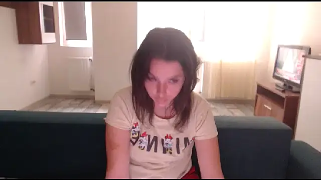 Snapshot of LovelyJulliette chatting on March 15, 11:29 am LovelyJulliette online show from March 15, 11:29 am