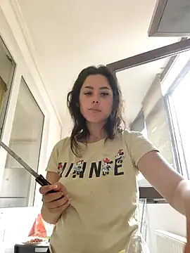 Snapshot of LovelyJulliette chatting on March 15, 3:27 pm LovelyJulliette online show from March 15, 3:27 pm