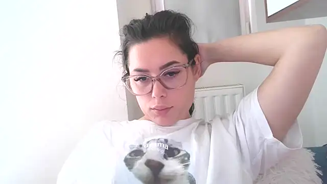 Snapshot of LovelyJulliette chatting on October 30, 12:06 pm LovelyJulliette online show from October 30, 12:06 pm