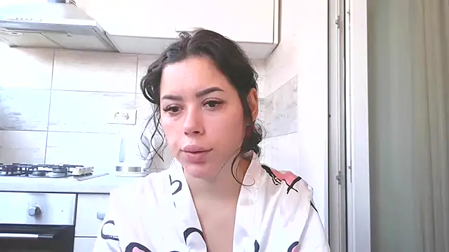 Snapshot of LovelyJulliette chatting on November 3, 9:21 am LovelyJulliette online show from November 3, 9:21 am