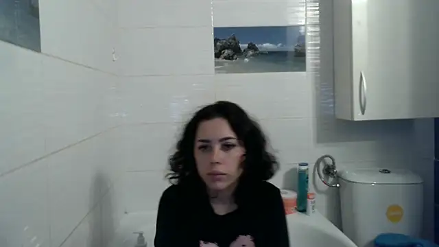 Snapshot of LovelyJulliette chatting on November 4, 1:54 pm LovelyJulliette online show from November 4, 1:54 pm