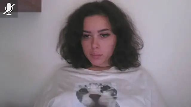 Snapshot of LovelyJulliette chatting on November 9, 10:57 am LovelyJulliette online show from November 9, 10:57 am