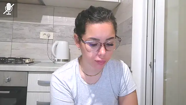 Snapshot of LovelyJulliette chatting on November 23, 2:28 pm LovelyJulliette online show from November 23, 2:28 pm