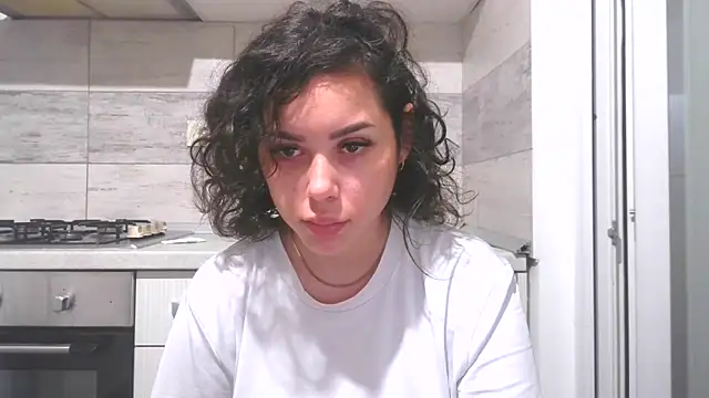 Snapshot of LovelyJulliette chatting on November 27, 5:26 pm LovelyJulliette online show from November 27, 5:26 pm