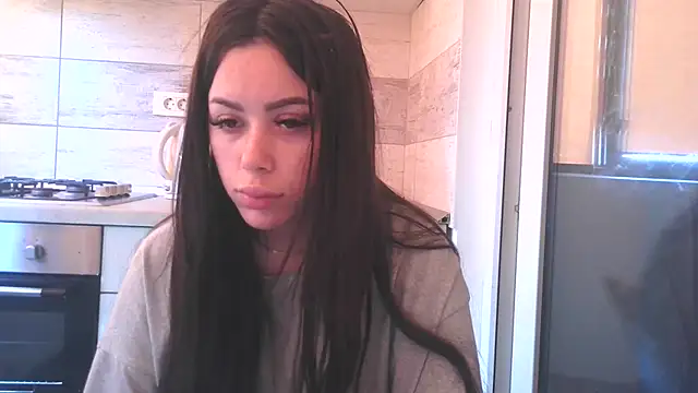 LovelyJulliette online show from April 27, 12:47 pm