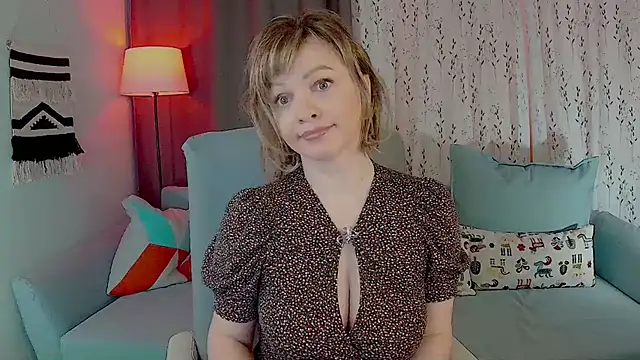 NandiSmile online show from March 11, 7:03 am