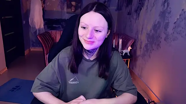 Snapshot of VeliraBraitberg chatting on December 15, 8:19 am VeliraBraitberg online show from December 15, 8:19 am