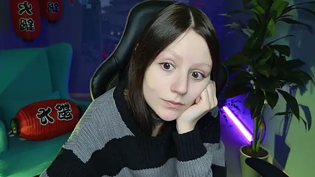 Snapshot of VeliraBraitberg chatting on December 29, 8:11 am VeliraBraitberg online show from December 29, 8:11 am