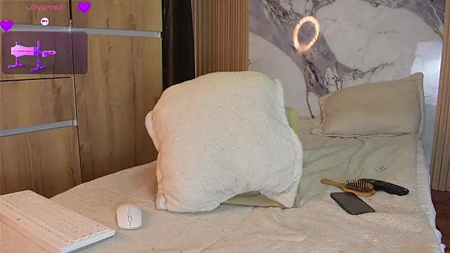 Jess Goddess online show from April 30, 6:14 pm