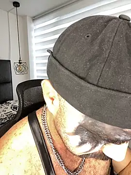 ADONIS ART01 online show from October 31, 7:04 pm