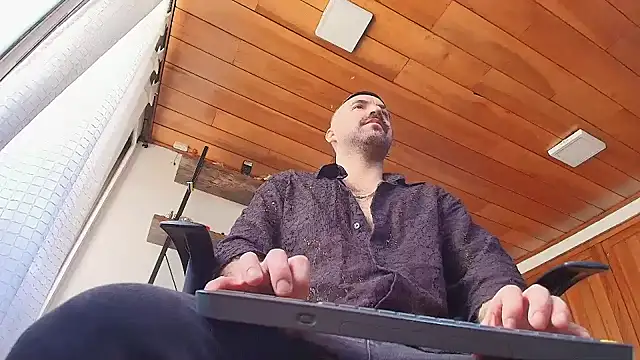 ADONIS ART01 online show from February 14, 5:43 pm